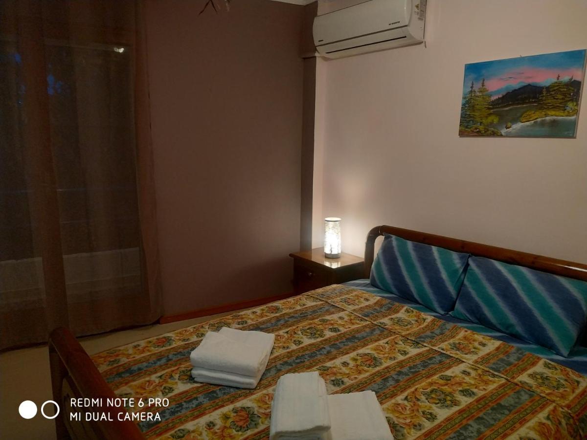 Muses Apartments Еретрія Екстер'єр фото