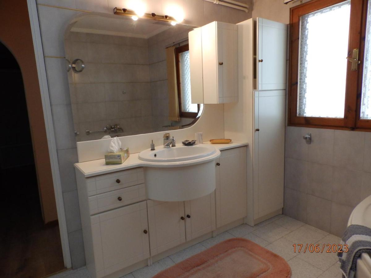 Muses Apartments Еретрія Екстер'єр фото