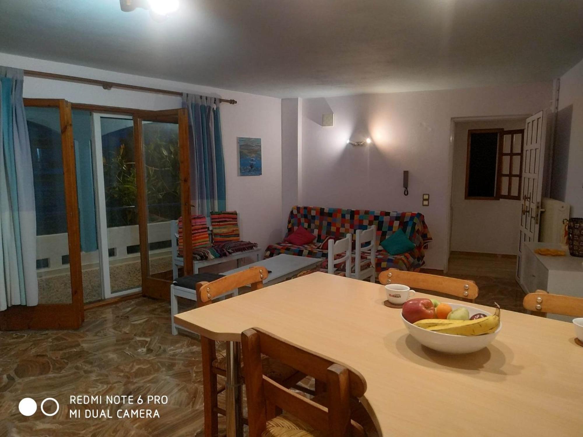Muses Apartments Еретрія Екстер'єр фото